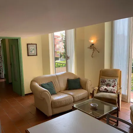 Seaside Daire Bordighera